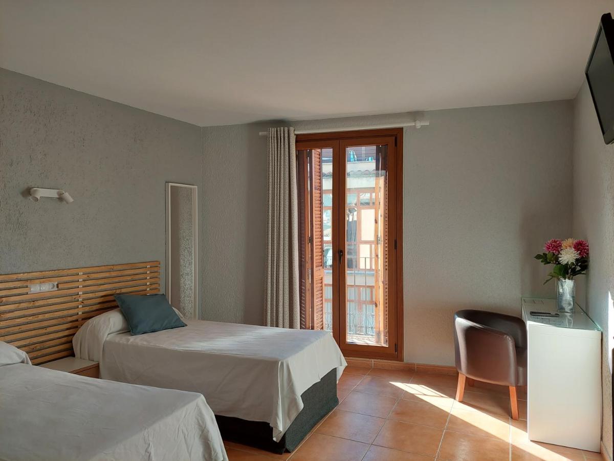Hotel Acebo Plaza Mayor Jaca Exterior photo
