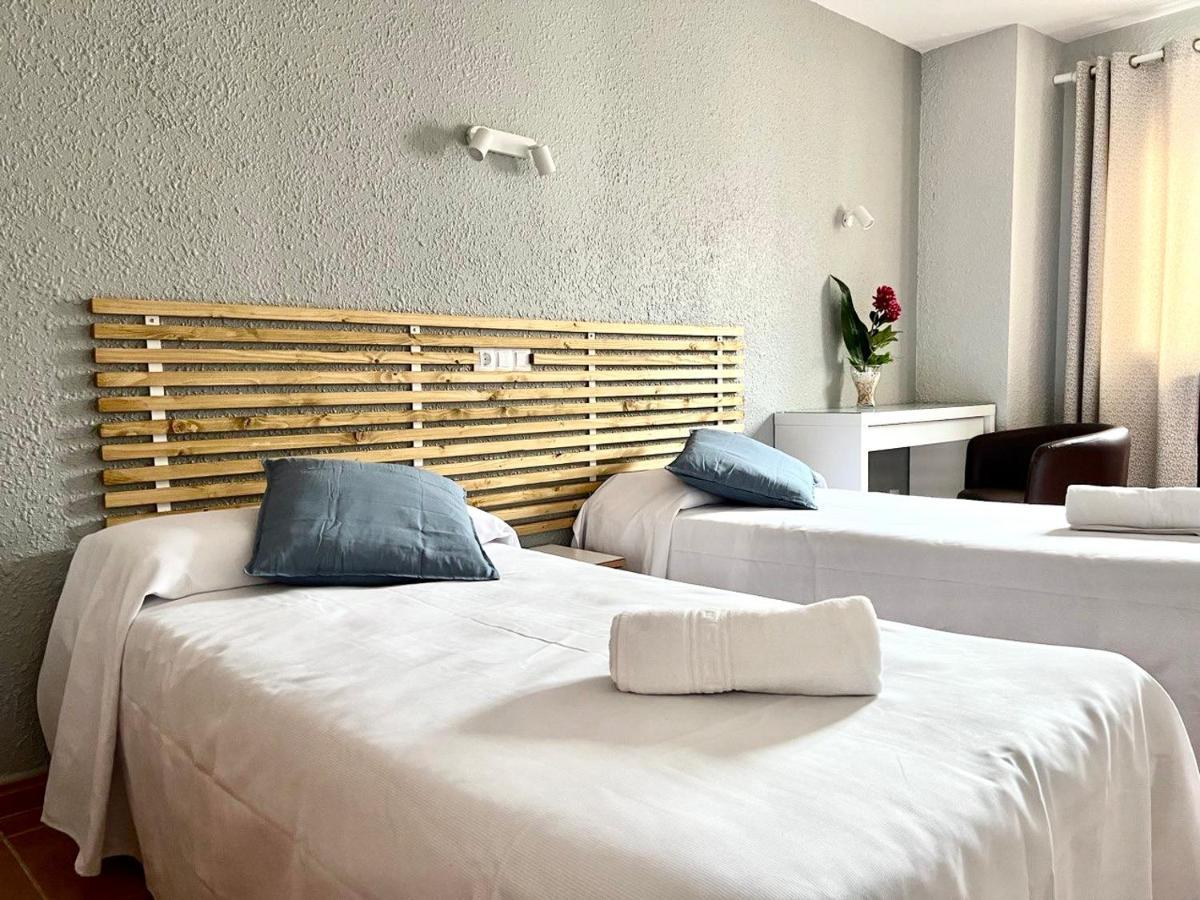 Hotel Acebo Plaza Mayor Jaca Exterior photo